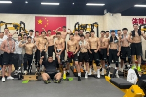 全网热议！天津男篮腹肌胸肌亮相，封闭集训效果引热议