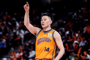 争议判罚成转折？李弘权与对手激战引热议