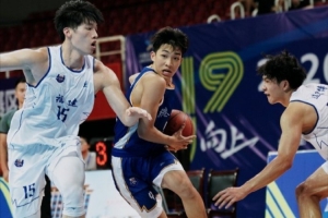 逆境之中展翅!香港金牛U19青年队力压群雄