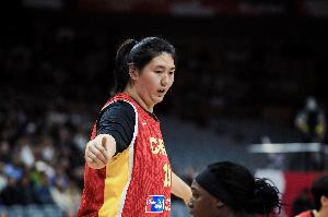 张子宇转变,杨舒予与罗欣棫接棒推进新老交替,中国女篮实现触底反弹