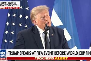特朗普称：巴洛贡出战乃明智之举，否则众人会说若他在场美国必胜