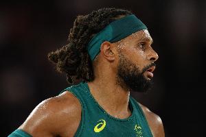 顶住压力！米尔斯逆境加盟ASVEL，与帕克重逢再战