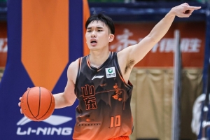 山东高速男篮正寻求出售谢智杰,去留将视新后卫引进而定