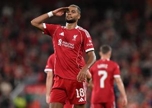 战报：热刺与加克波谈判，转会待定