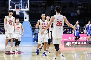 媒体人透露:中国男篮今日午间启程返国,稍作休整后召开总结会议