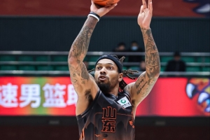 珀塞尔火力全开！狂砍34分14板，三项纪录刷新全场