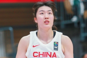 罗欣棫上半场5投5中,完美命中率,贡献13分2板