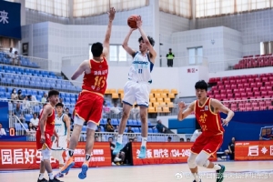 战报：青岛力克浙江，夏季联赛开门红