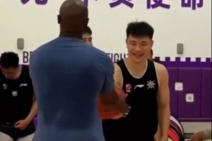 北控男篮夏季训练正进行！全力以赴，让热情贯穿训练每一刻