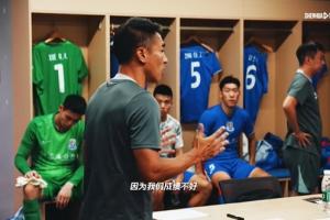 争议判罚引发激战：于汉超怒斥对手，申花客场惊险取胜